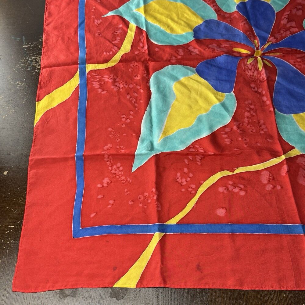 Nona McKinney Scarf 1992 34”x34” Square Two Sided Red With Yellow & Blue Floral - Picture 6 of 7